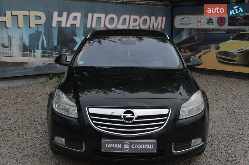 Универсал Opel Insignia 2013 в Киеве
