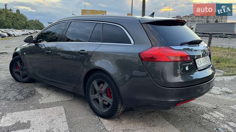 Универсал Opel Insignia 2012 в Киеве