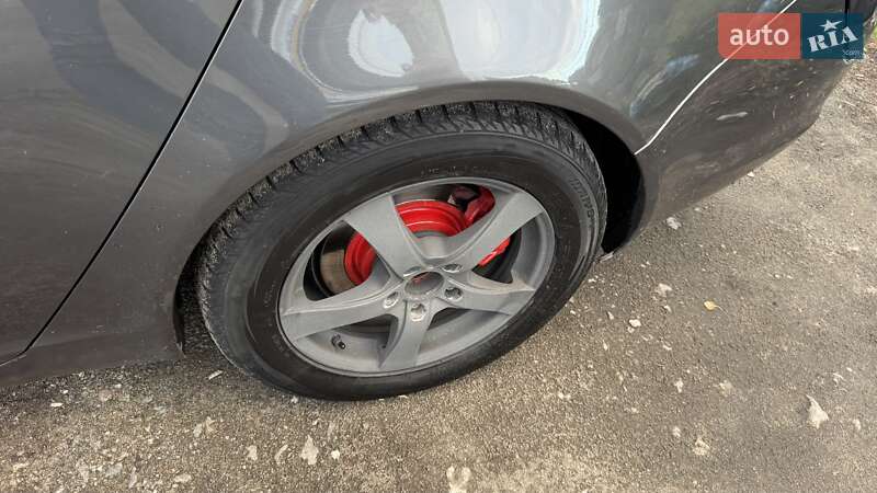 Универсал Opel Insignia 2012 в Киеве