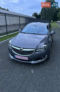 Универсал Opel Insignia 2016 в 