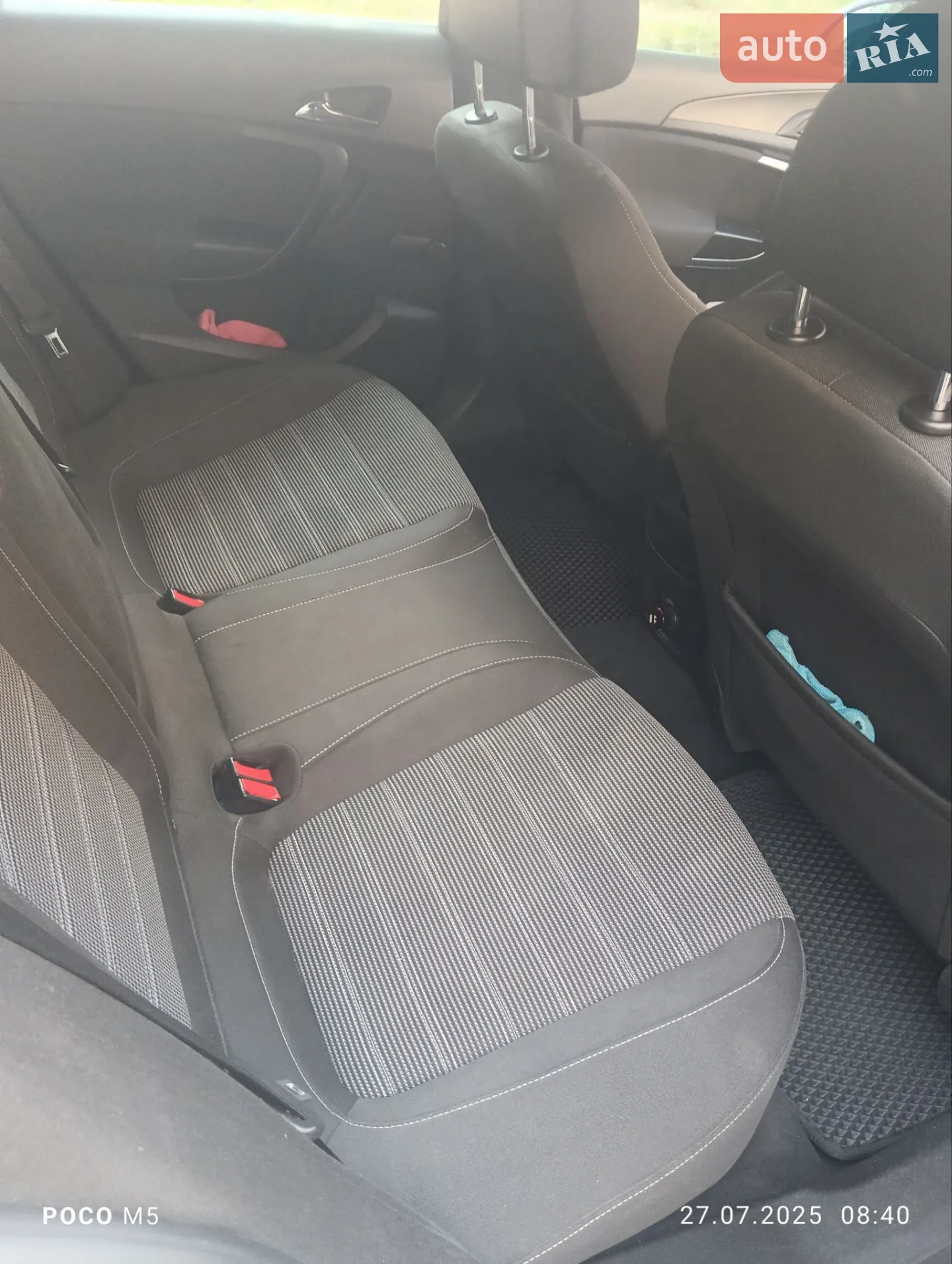 2011 Opel Insignia - мініатюра 3