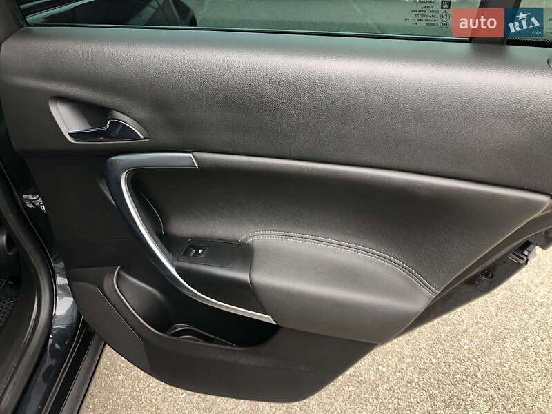 Лифтбек Opel Insignia 2015 в Киеве фото 15 Лифтбек Opel Insignia 2015 в Киеве