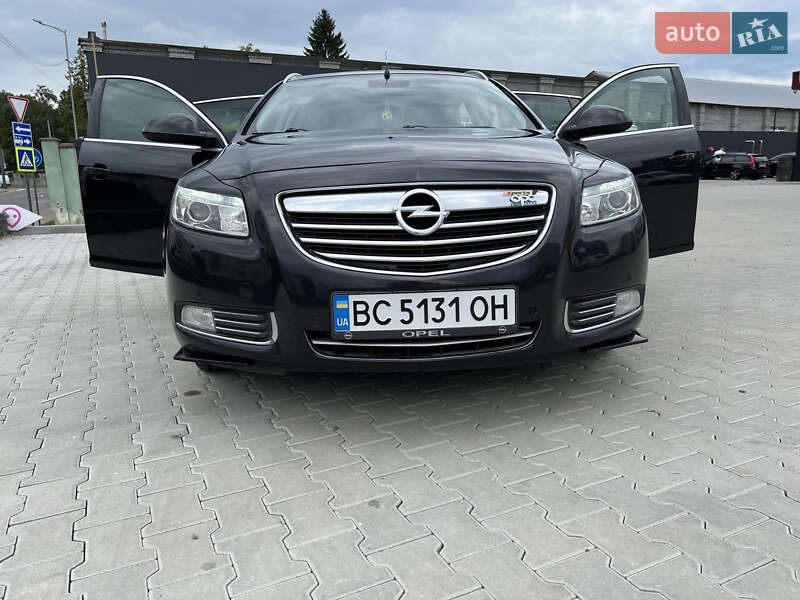 Универсал Opel Insignia 2011 в Львове