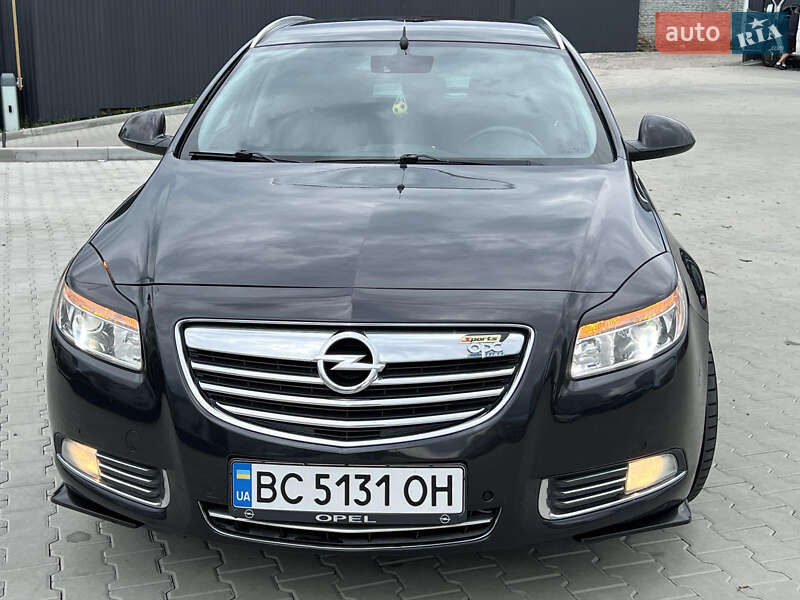 Универсал Opel Insignia 2011 в Львове