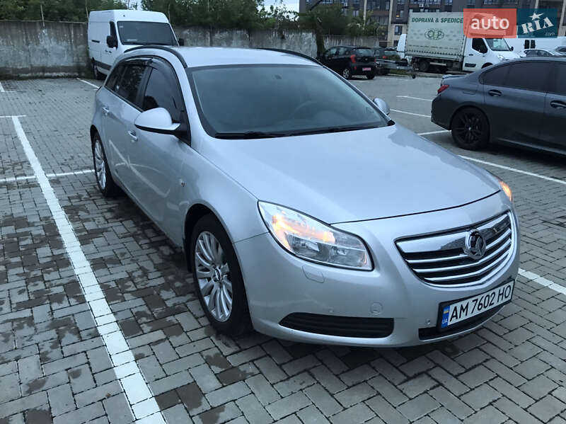 Opel Insignia 2011