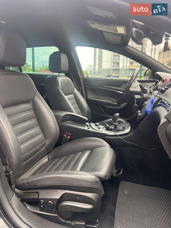 Универсал Opel Insignia 2011 в Львове