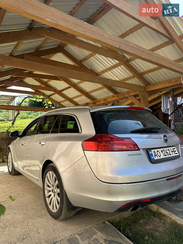 Універсал Opel Insignia 2009 в Перечині