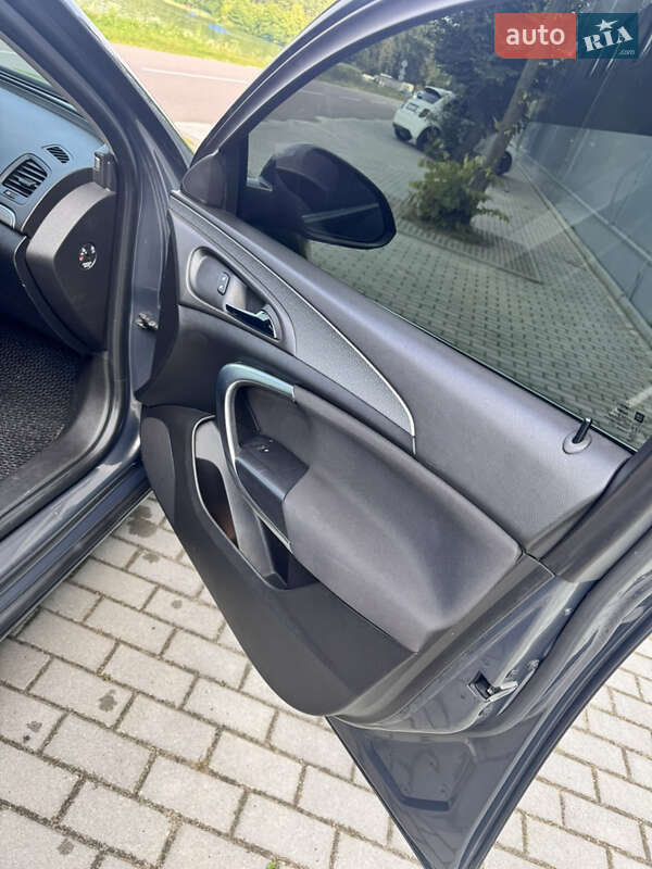 Універсал Opel Insignia 2015 в Львові