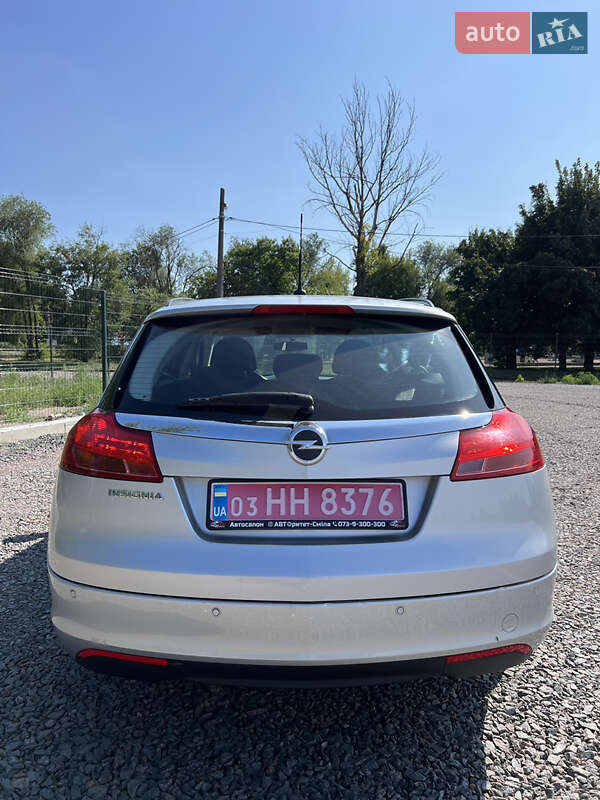 Універсал Opel Insignia 2009 в Черкасах