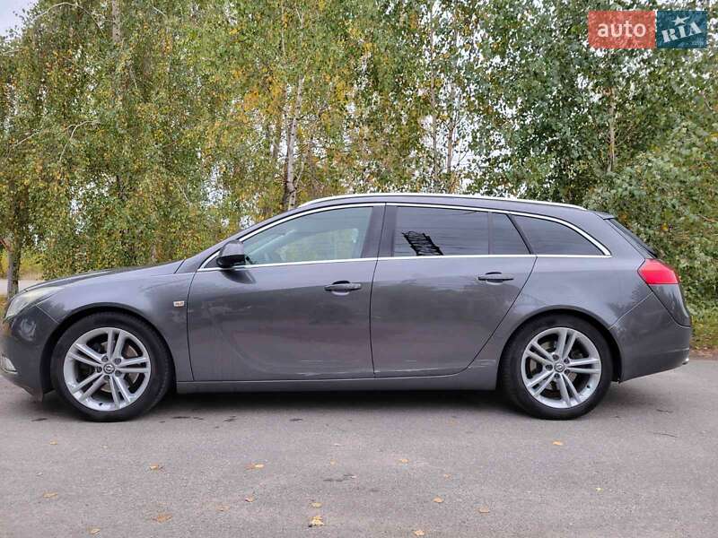 Універсал Opel Insignia 2009 в Вишгороді