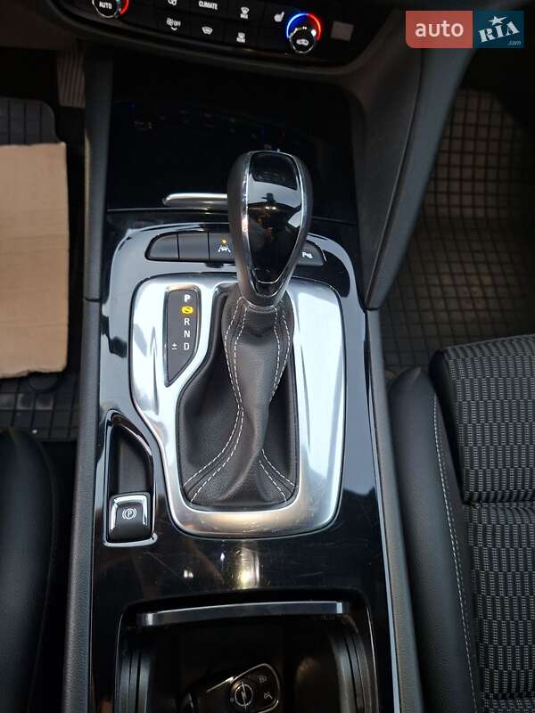 Універсал Opel Insignia 2021 в Тернополі