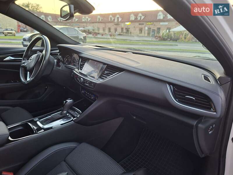 Універсал Opel Insignia 2021 в Тернополі