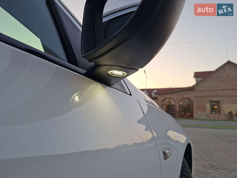 Універсал Opel Insignia 2021 в Тернополі