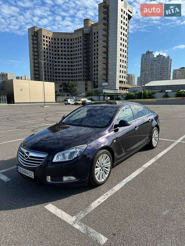 Седан Opel Insignia 2012 в Киеве фото 2 Седан Opel Insignia 2012 в Киеве