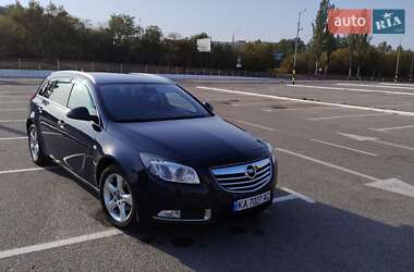 Универсал Opel Insignia 2013 в Киеве