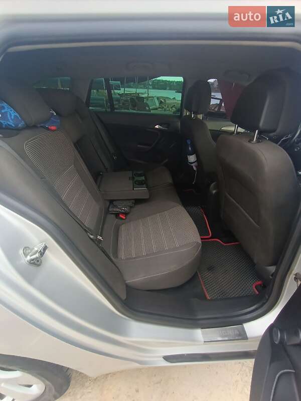 Универсал Opel Insignia 2011 в Николаеве