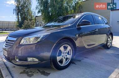 Універсал Opel Insignia 2013 в Полтаві