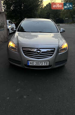Універсал Opel Insignia 2011 в Дніпрі