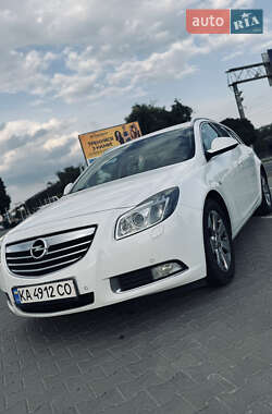 Универсал Opel Insignia 2010 в Бобрике