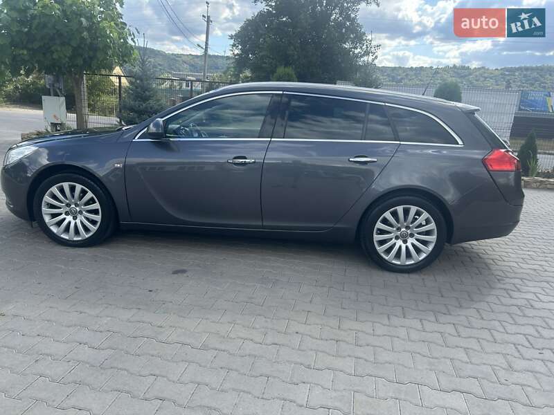 Універсал Opel Insignia 2011 в Могилів-Подільському