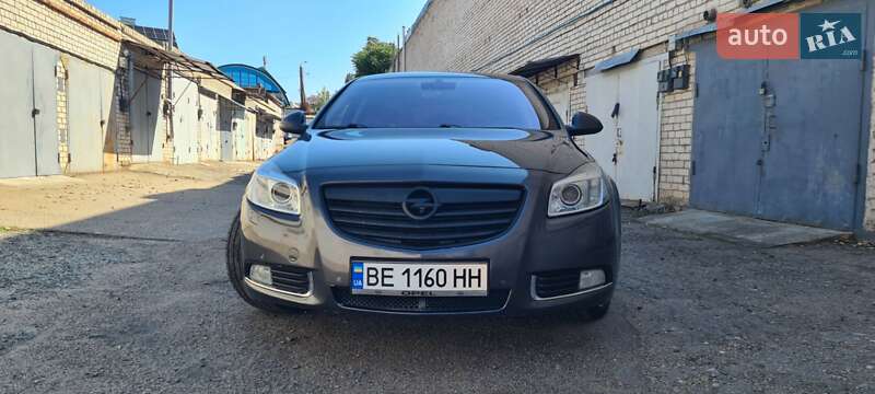 Седан Opel Insignia 2009 в Миколаєві