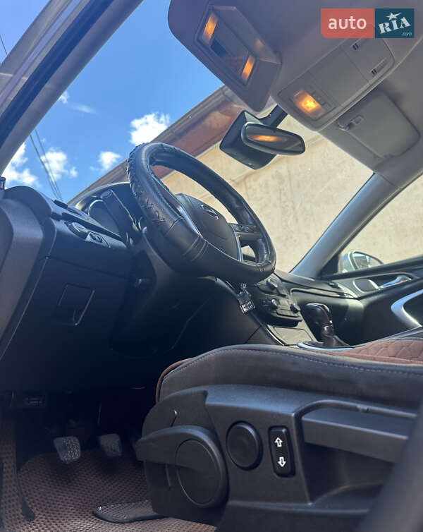Седан Opel Insignia 2011 в Балте