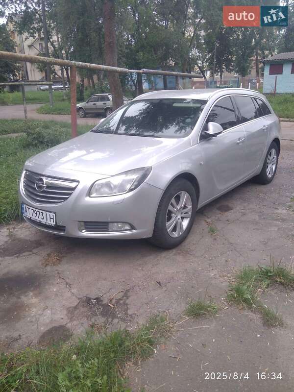 Универсал Opel Insignia 2013 в Калуше
