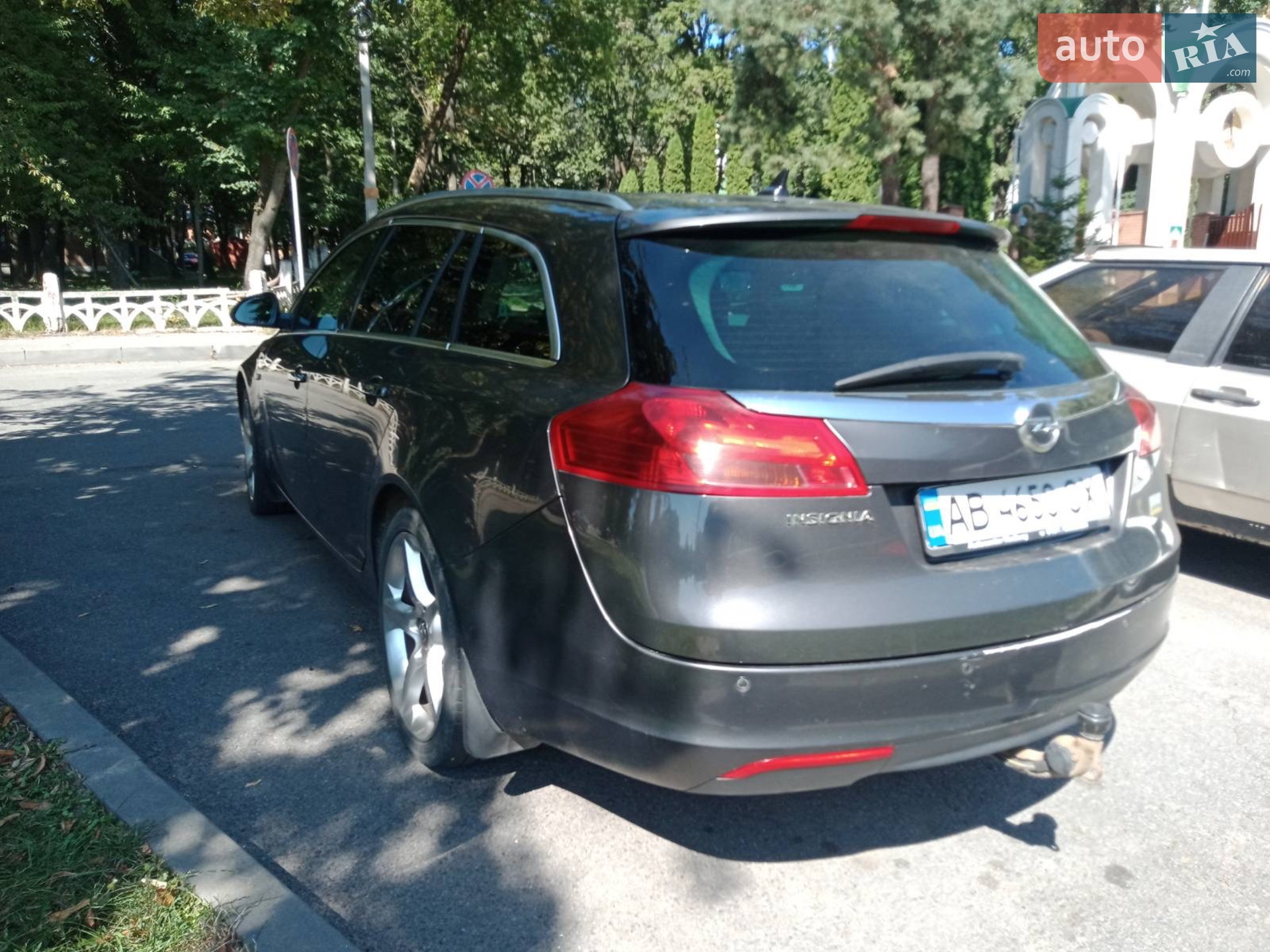 2010 Opel Insignia - мініатюра 3