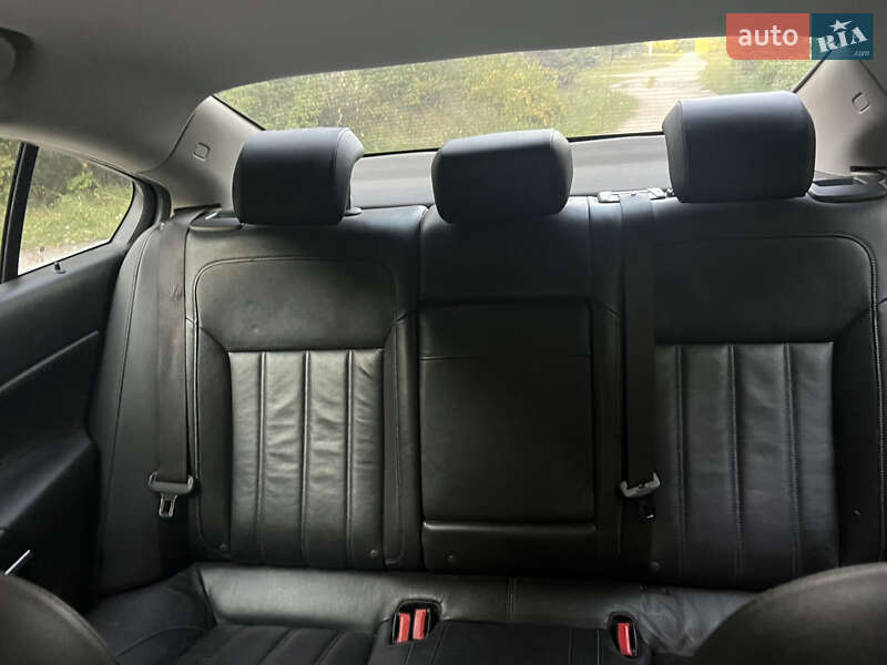 Седан Opel Insignia 2012 в Прилуках