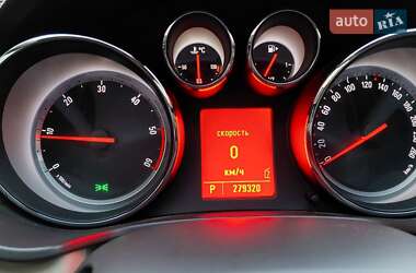 Универсал Opel Insignia 2011 в 