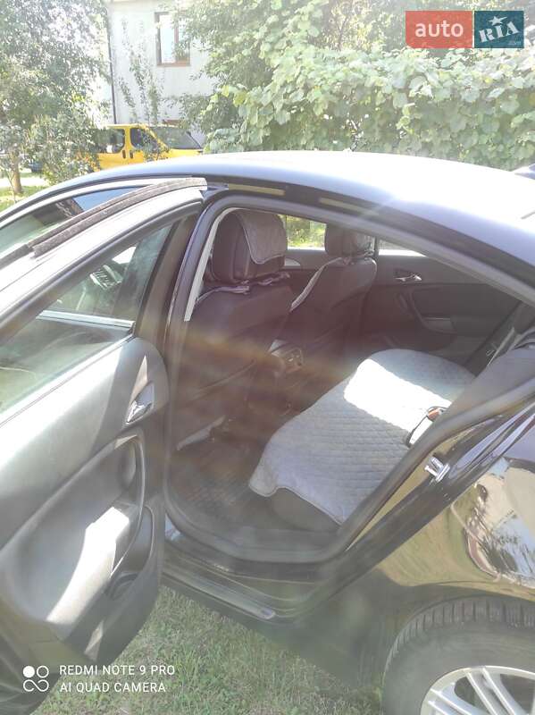 Седан Opel Insignia 2008 в Здолбуніві