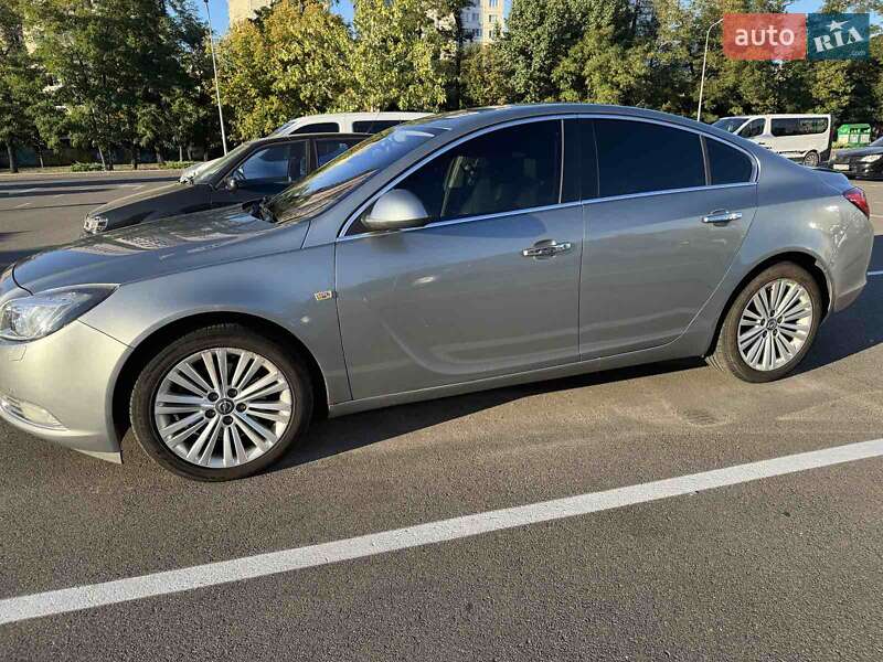 Седан Opel Insignia 2013 в Киеве фото 7 Седан Opel Insignia 2013 в Киеве