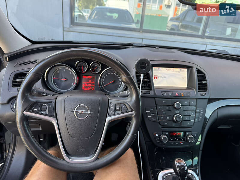Универсал Opel Insignia 2012 в Ровно