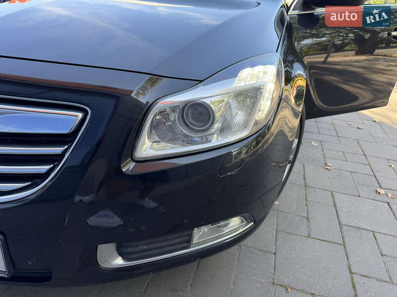 Универсал Opel Insignia 2012 в Ровно