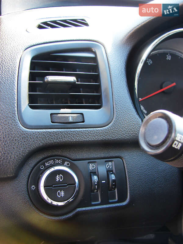 Універсал Opel Insignia 2013 в Одесі