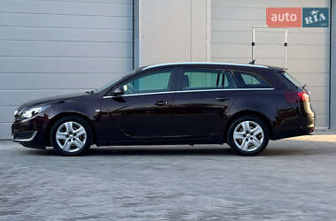 Универсал Opel Insignia 2016 в 