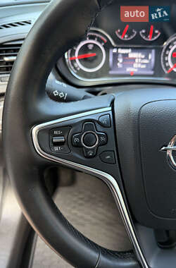 Универсал Opel Insignia 2016 в 