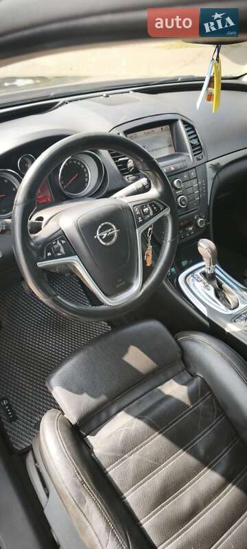 Універсал Opel Insignia 2011 в Конотопі