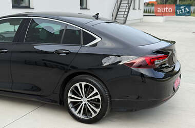 Лифтбек Opel Insignia 2020 в 