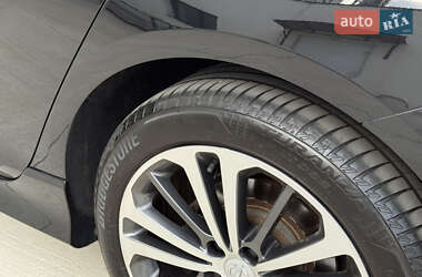Лифтбек Opel Insignia 2020 в 