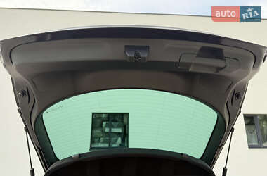 Лифтбек Opel Insignia 2020 в 