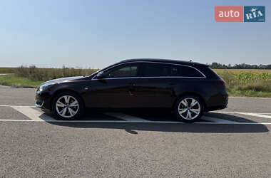 Универсал Opel Insignia 2014 в 