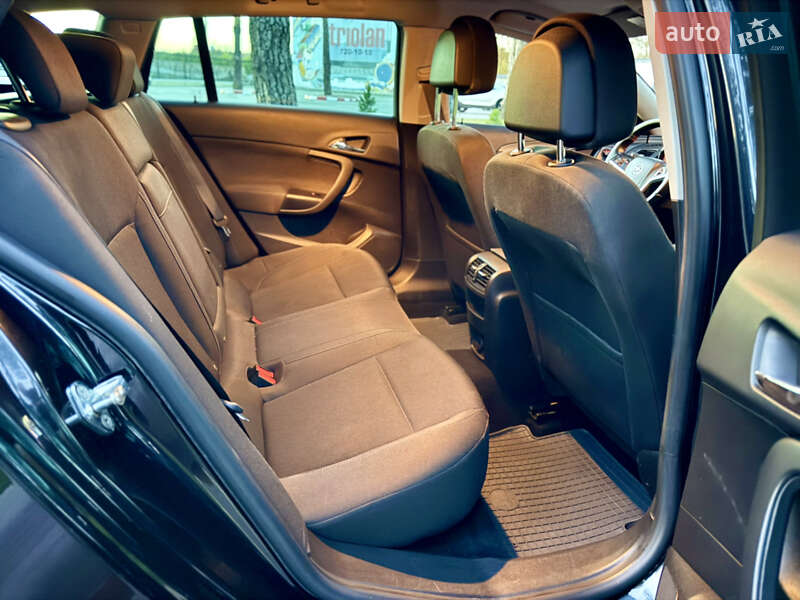 Универсал Opel Insignia 2010 в Харькове