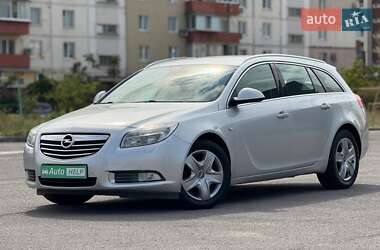Універсал Opel Insignia 2011 в Запоріжжі