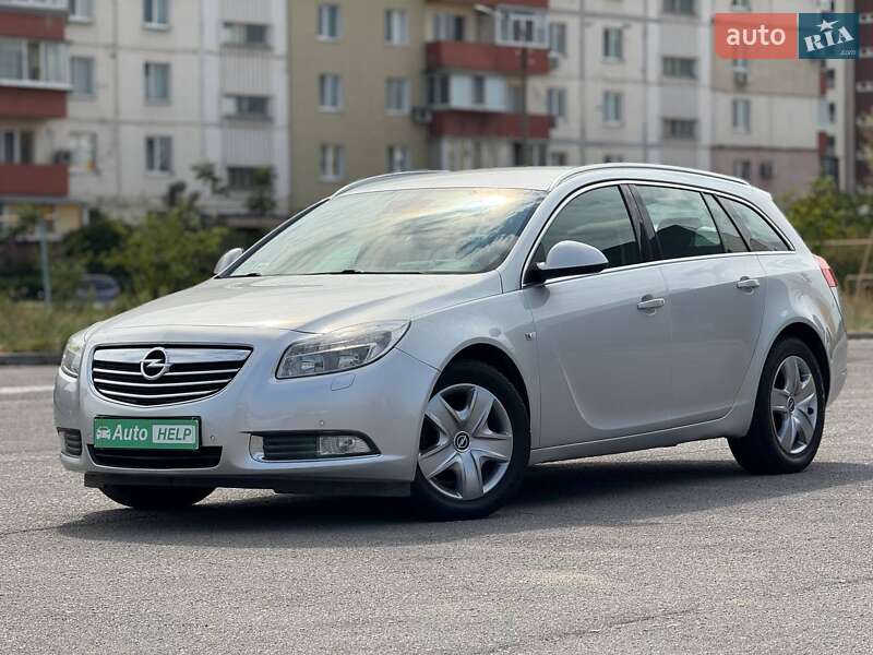 Opel Insignia 2011