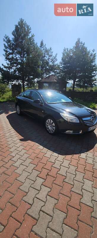 Opel Insignia 2011