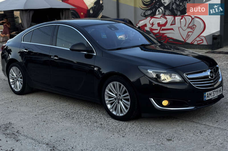 Лифтбек Opel Insignia 2013 в Житомире