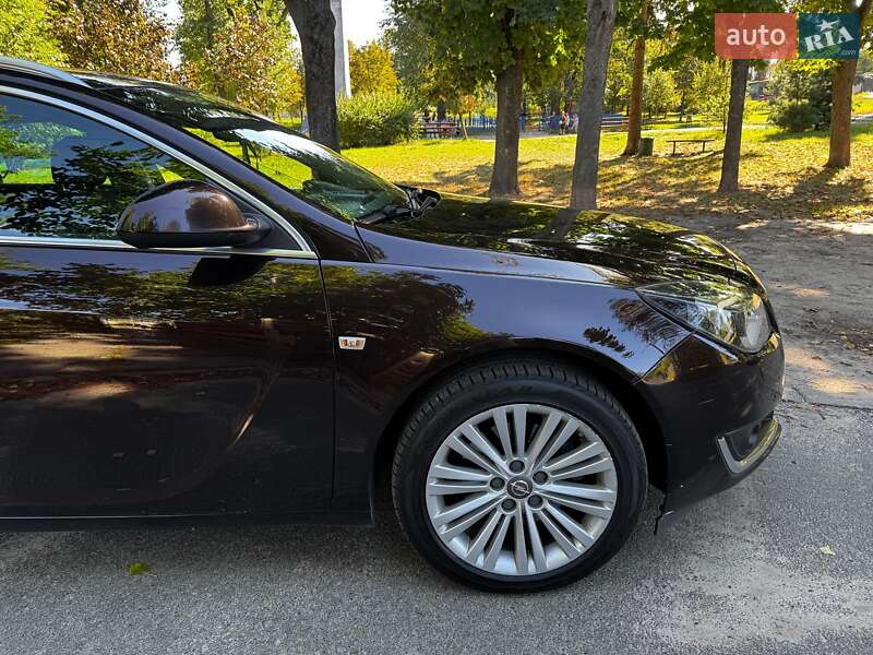 Универсал Opel Insignia 2014 в Киеве