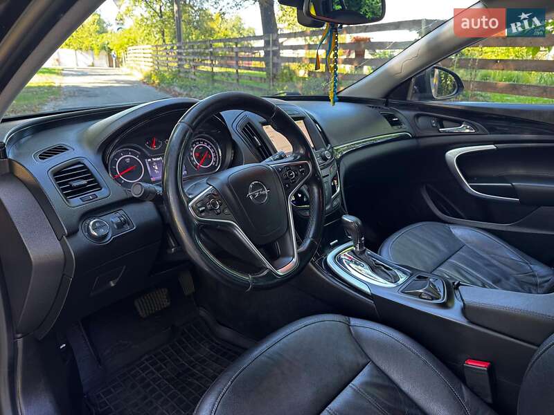 Универсал Opel Insignia 2014 в Киеве
