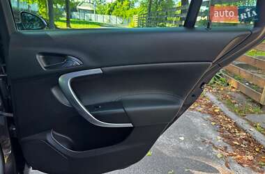 Универсал Opel Insignia 2014 в 